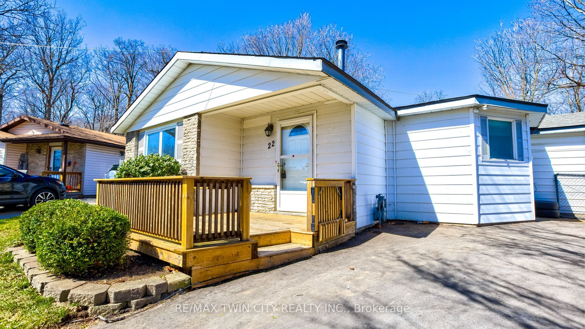 22 Blackhorne Crescent