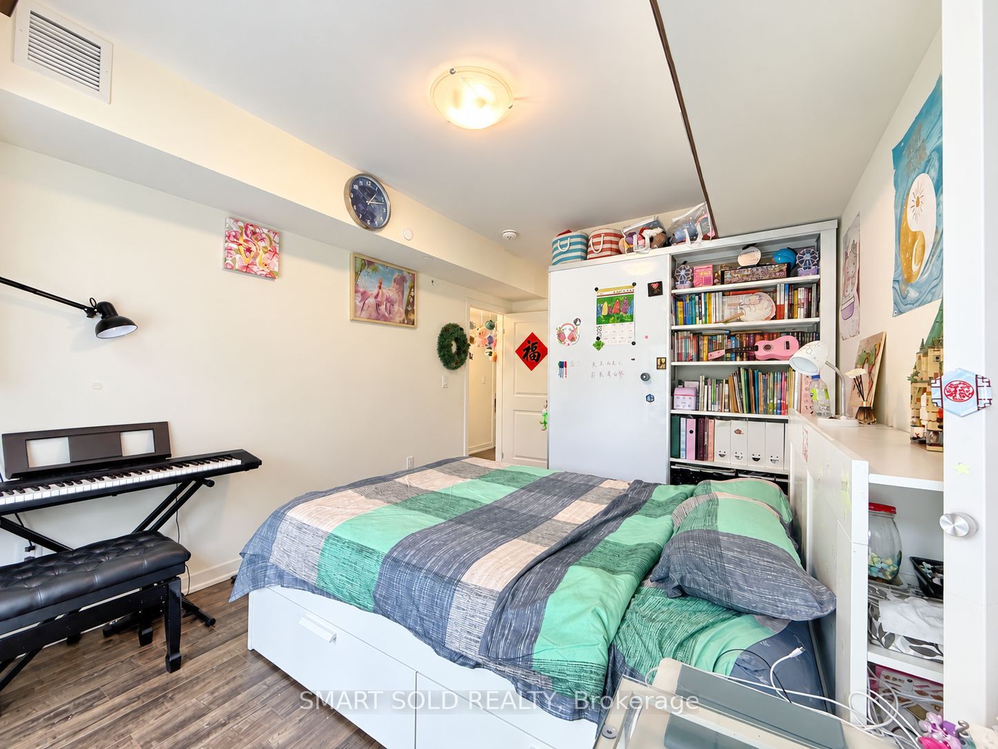 58 Elizabeth Street S 2201