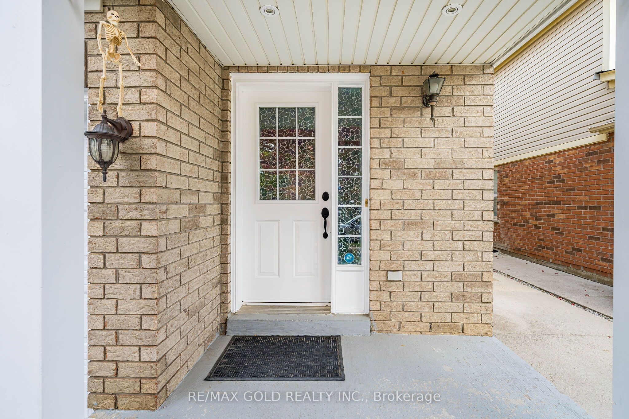 21 Edenvalley Road
