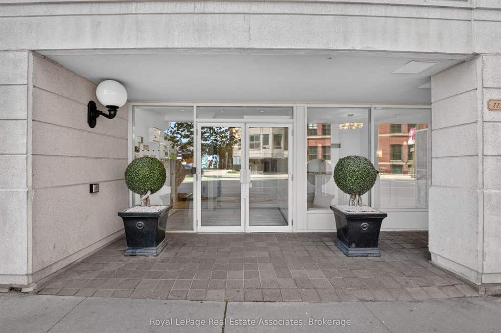 Photo of 115 Richmond Street E #1006, Toronto, ON M5C 3H6 (MLS # C13645826)