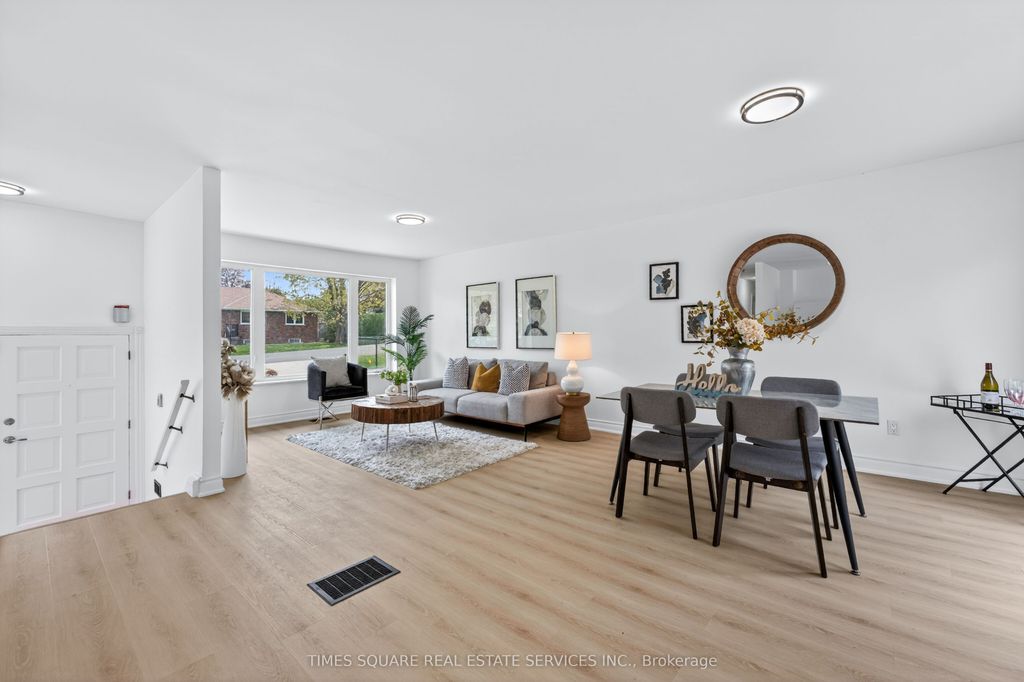 Photo of 230 East Street, East Gwillimbury, ON L9N 1K8 (MLS # N13141314)