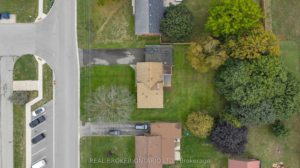 Photo of 17 Locke Avenue, Clearview, ON L0M 1S0 (MLS # S12427999)