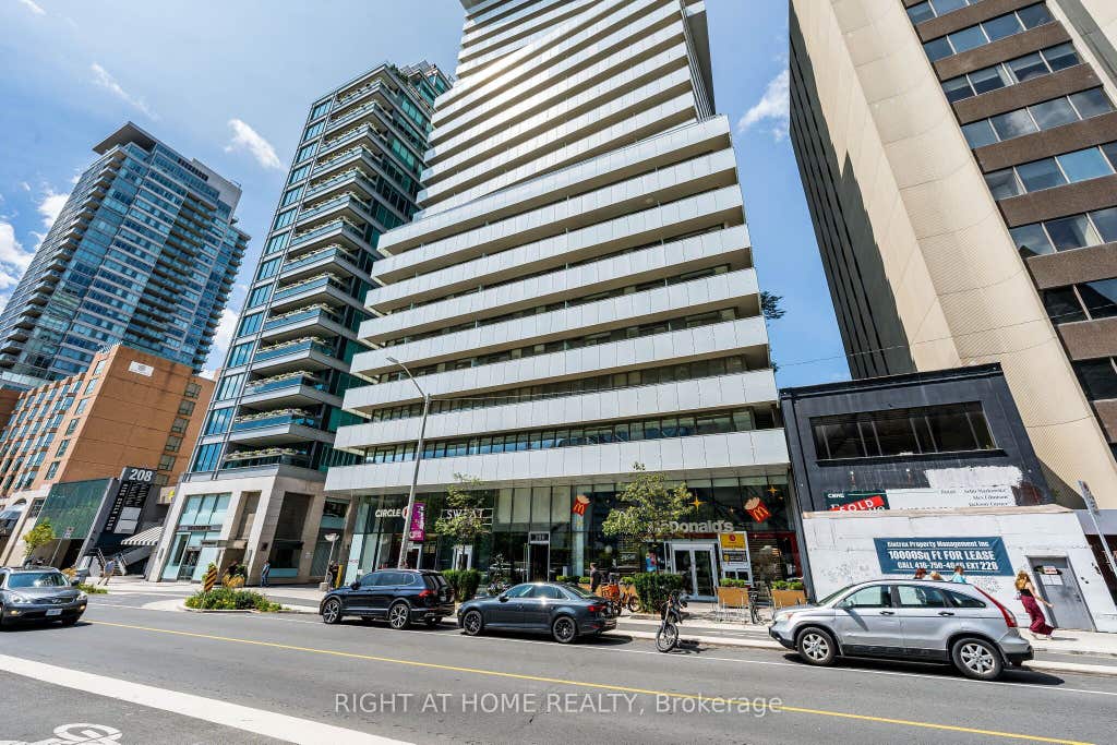 Photo of 200 W Bloor Street W #1604, Toronto, ON M5S 0B1 (MLS # C13629912)