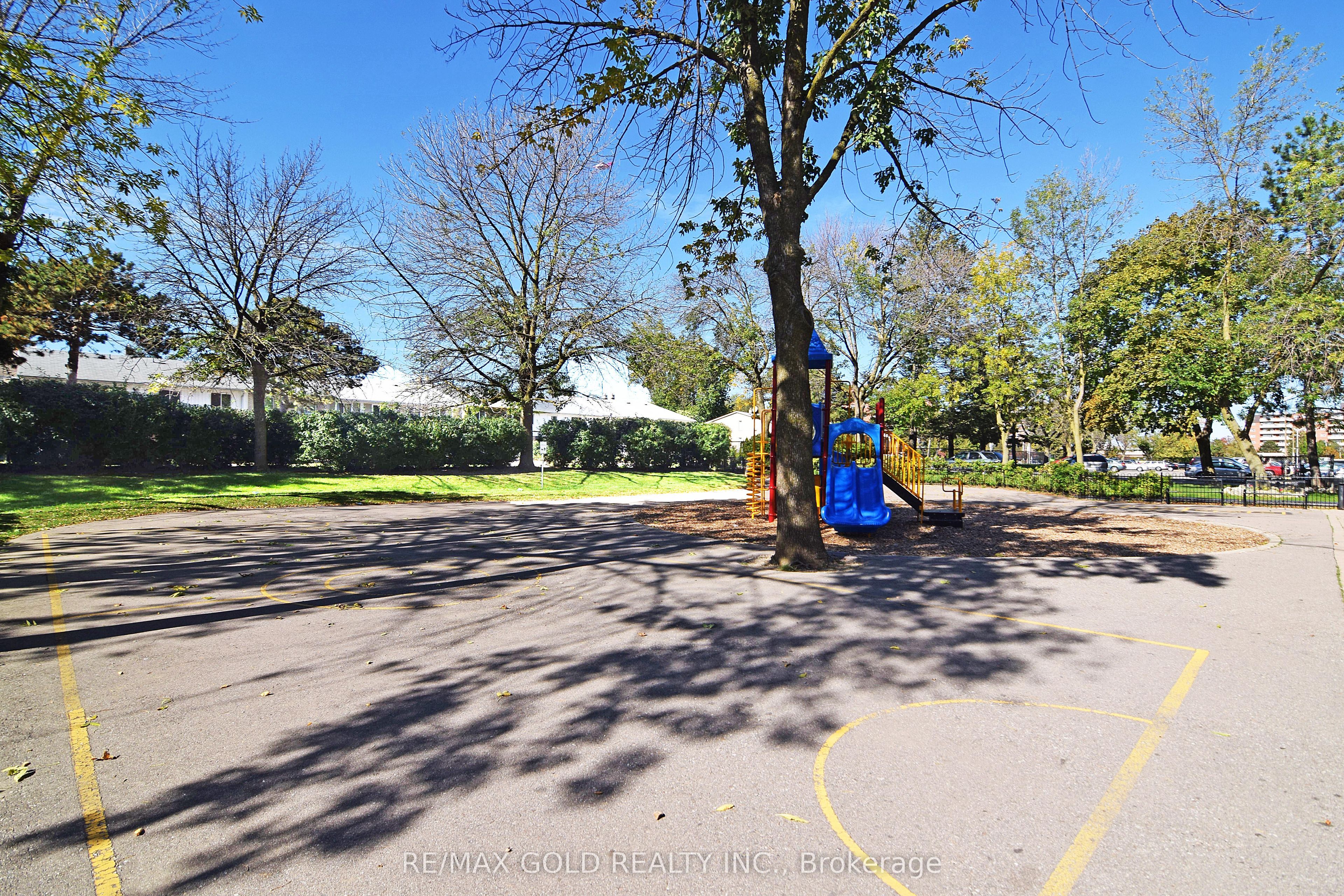 1615 Bloor Street E 210