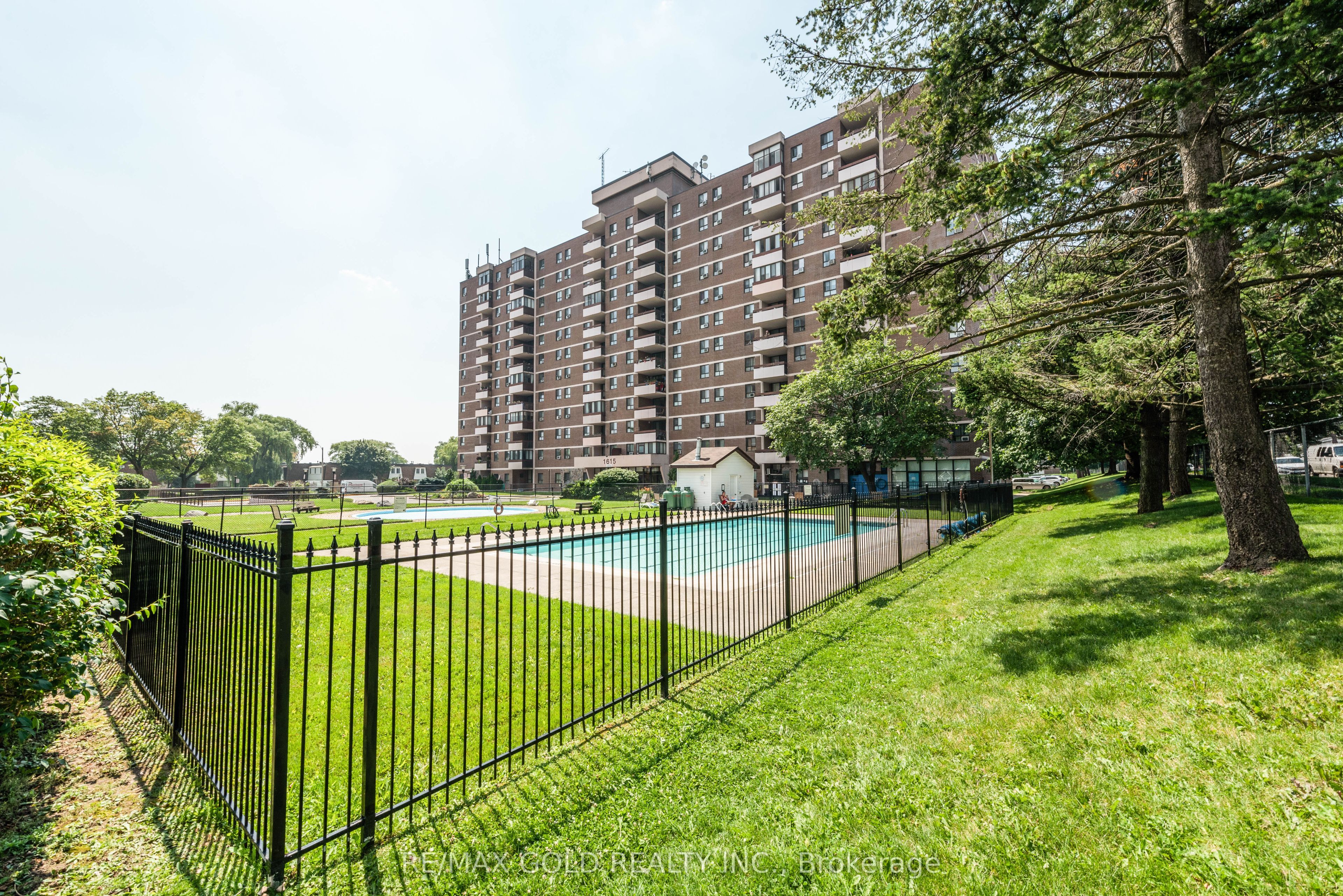 1615 Bloor Street E 210