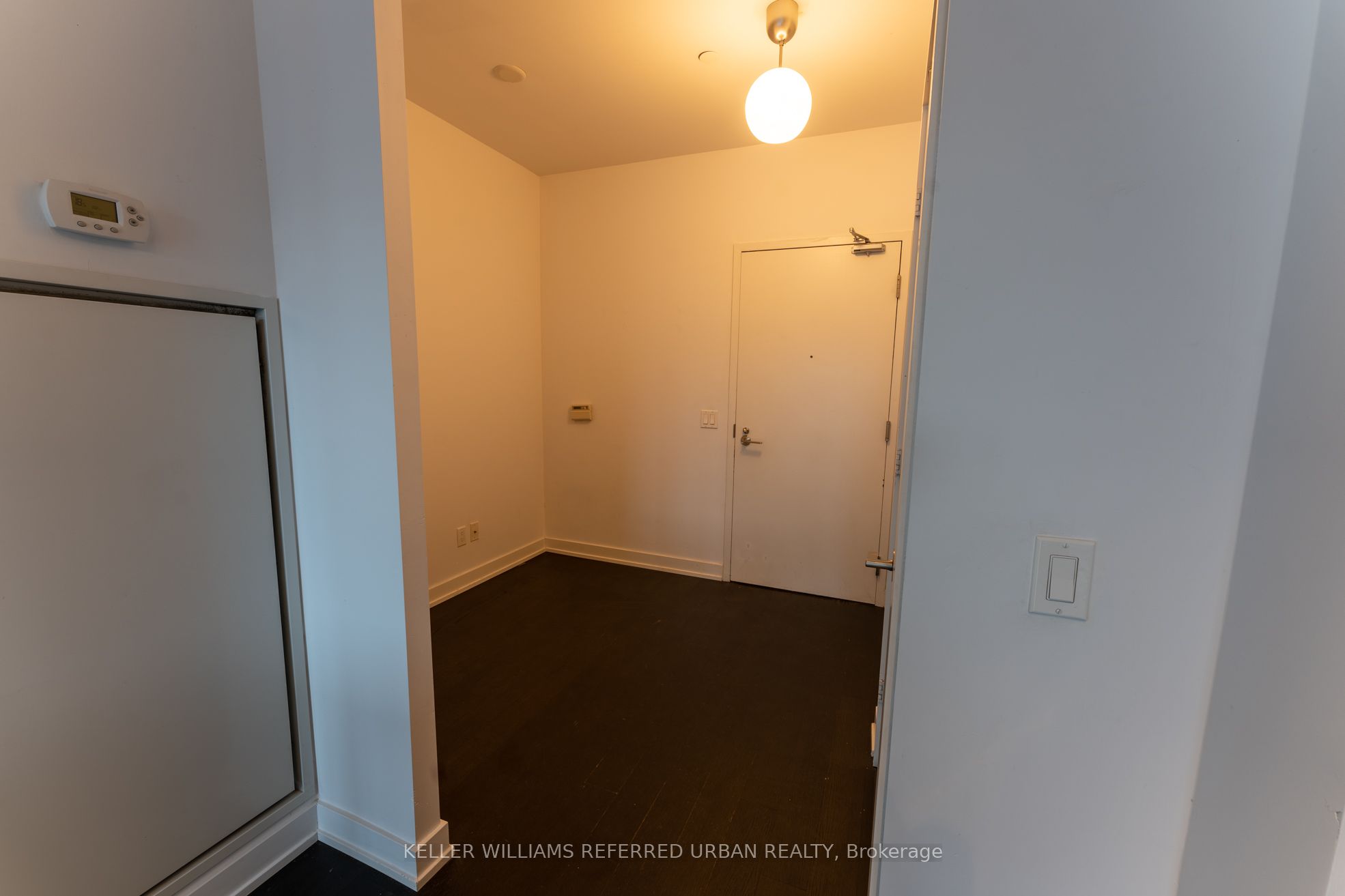 1030 King Street W Ph17