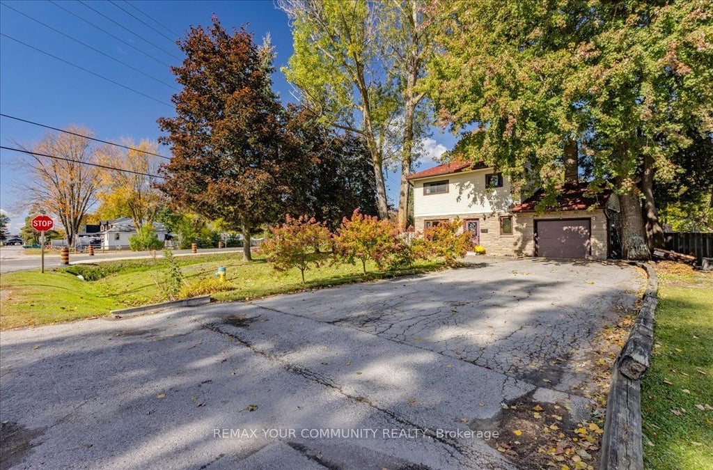Photo of 176 Garden Avenue, Georgina, ON L4P 2L1 (MLS # N14015862)