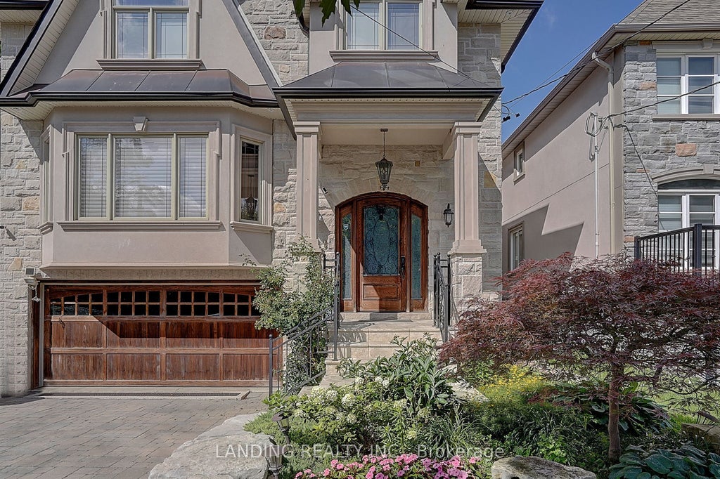 Photo of 24 Abbotsford Road, Toronto, ON M2N 2P8 (MLS # C14040454)