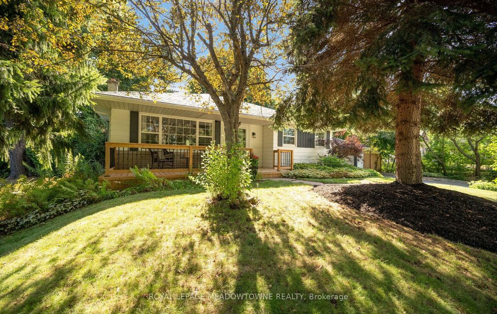 Photo of 10182 Tenth Line NE, Halton Hills, ON L0P 1K0 (MLS # W12587010)