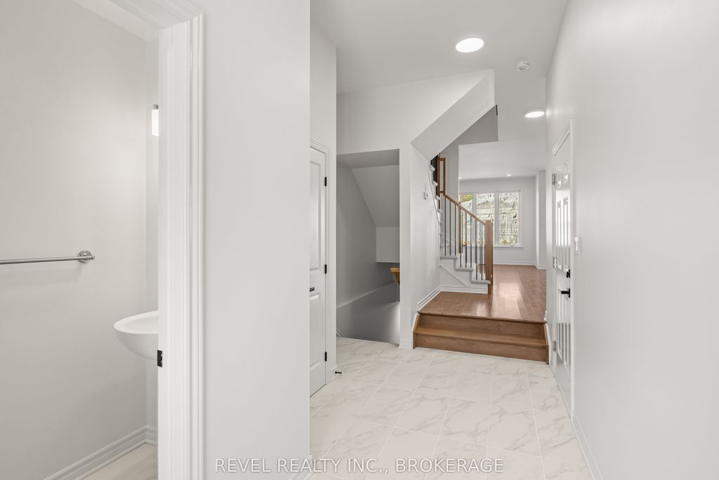 Photo of 332 Dockside Drive, Kingston, ON K7K 0L6 (MLS # X12457584)