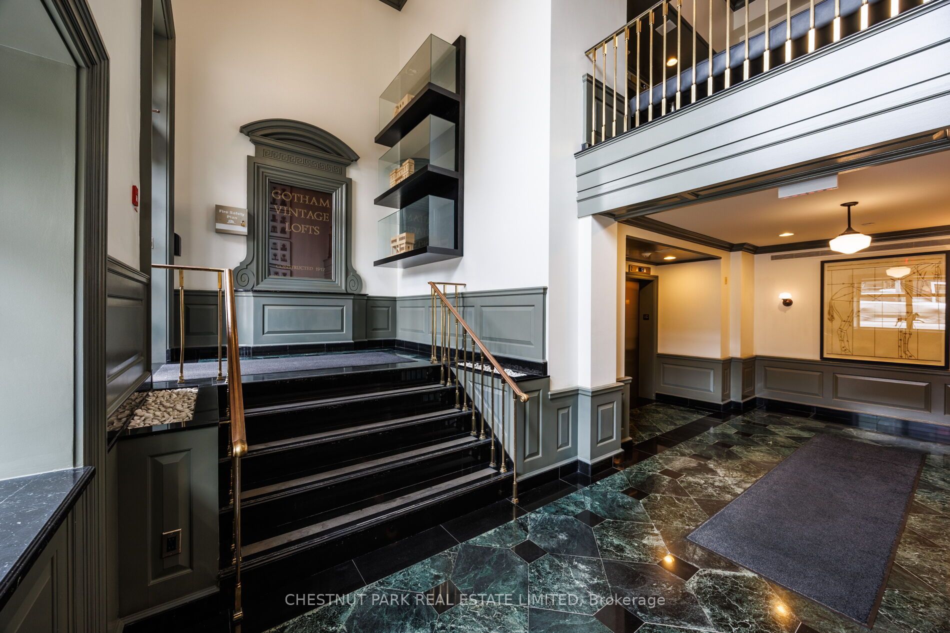 781 King Street W 304