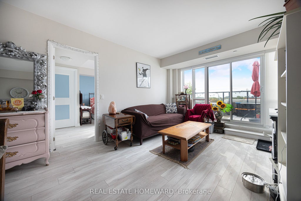 Photo of 1630 Queen Street E #605, Toronto, ON M4L 0B3 (MLS # E14088152)