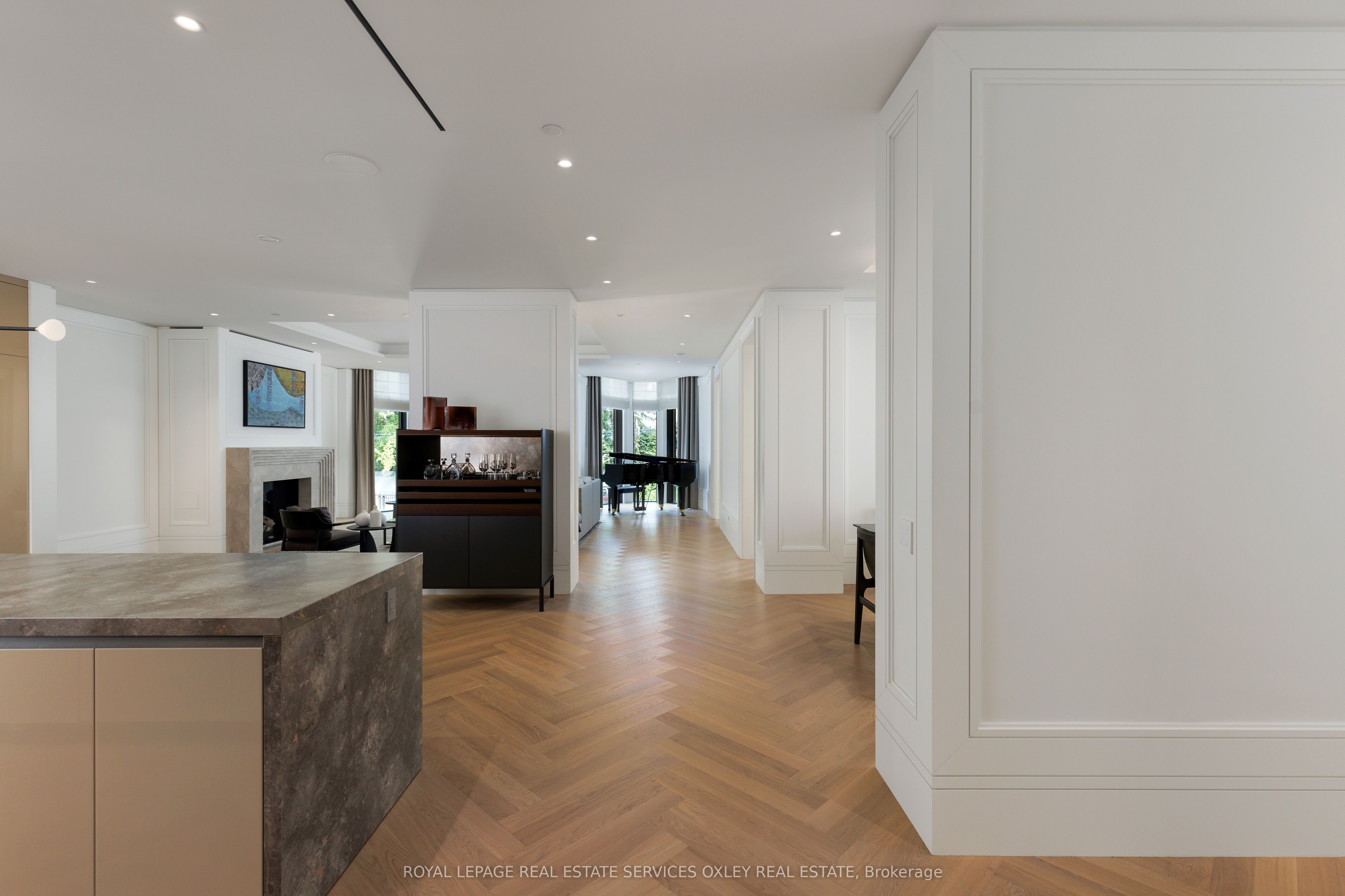 7 Dale Avenue 207