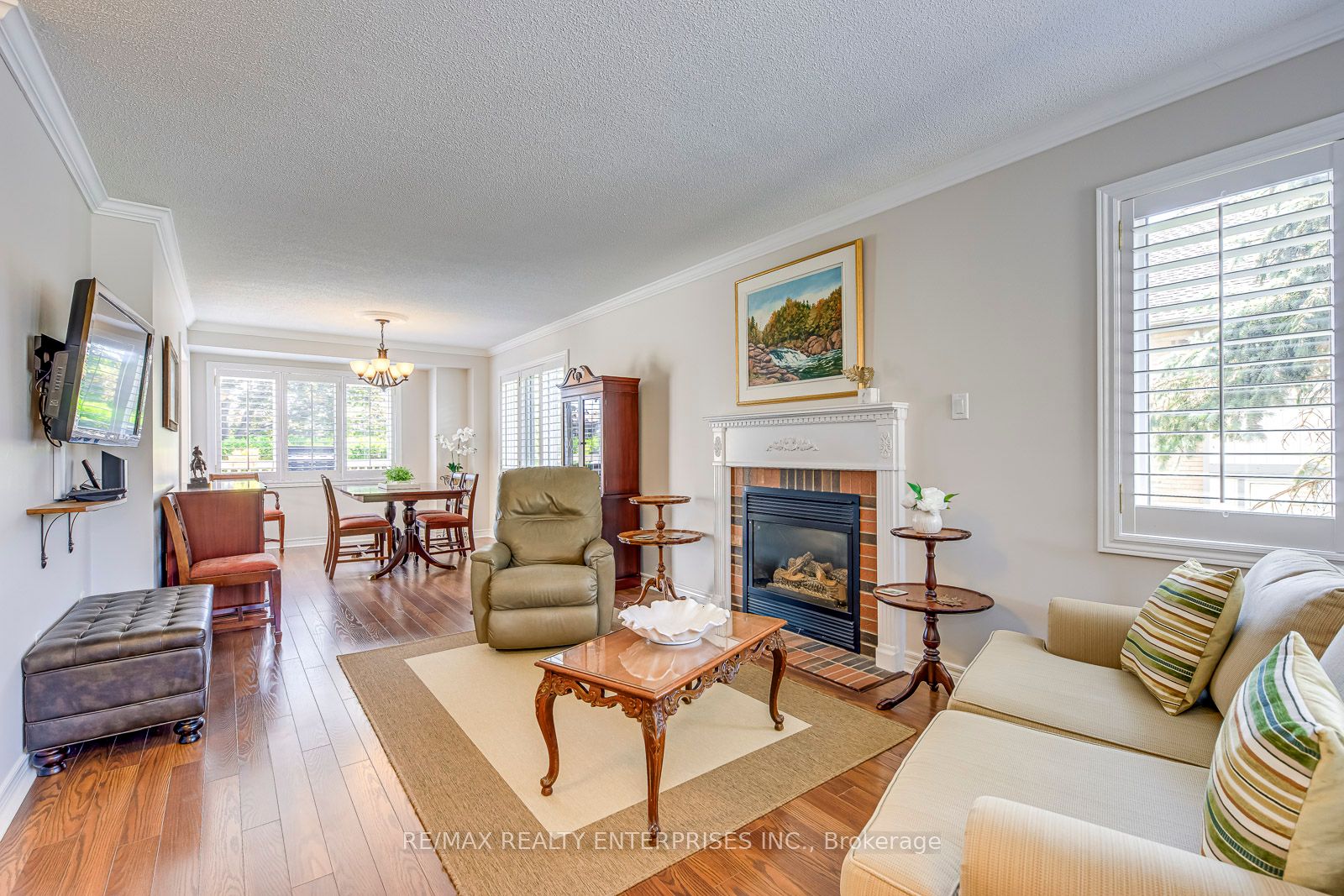 5658 Glen Erin Drive 25