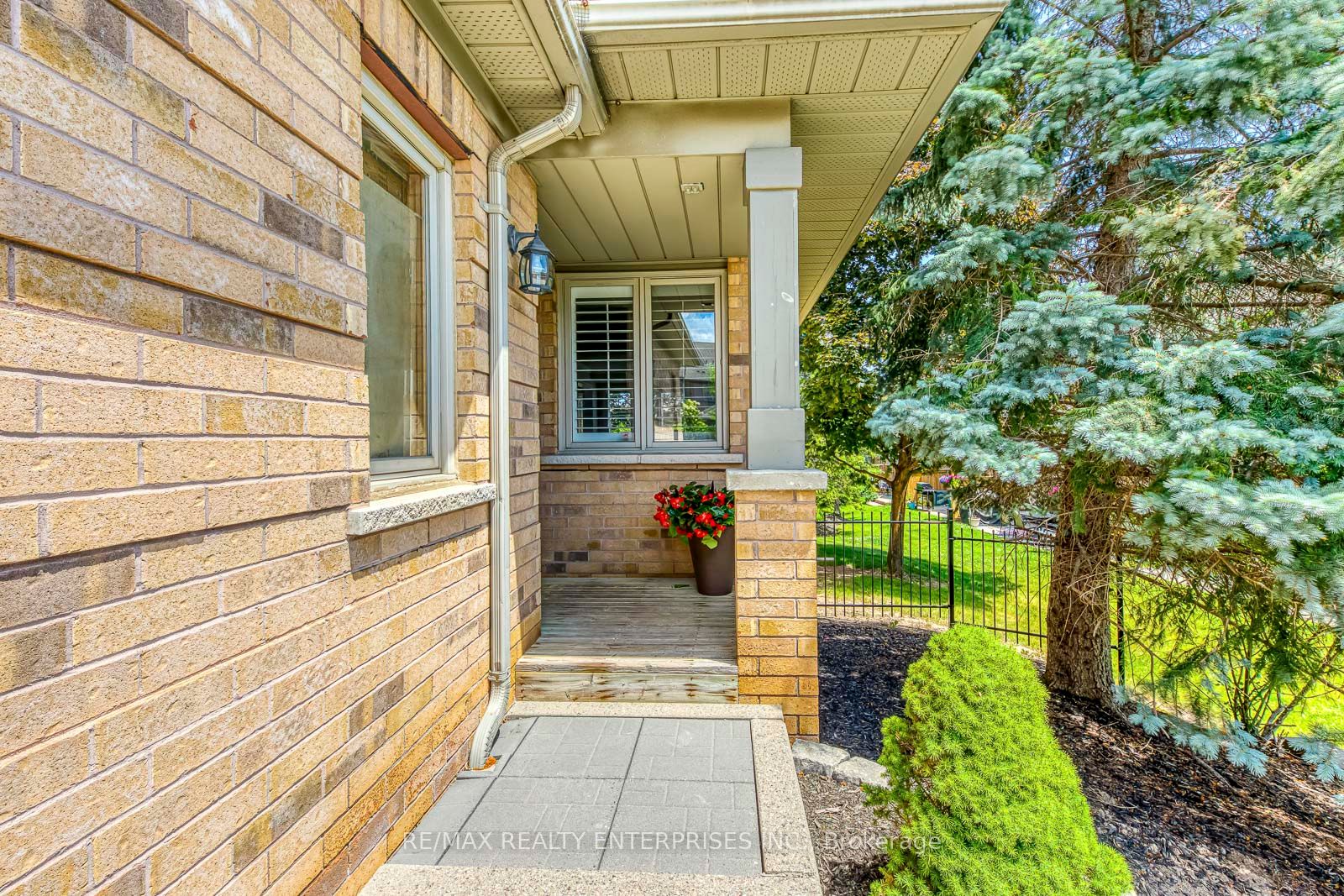 5658 Glen Erin Drive 25