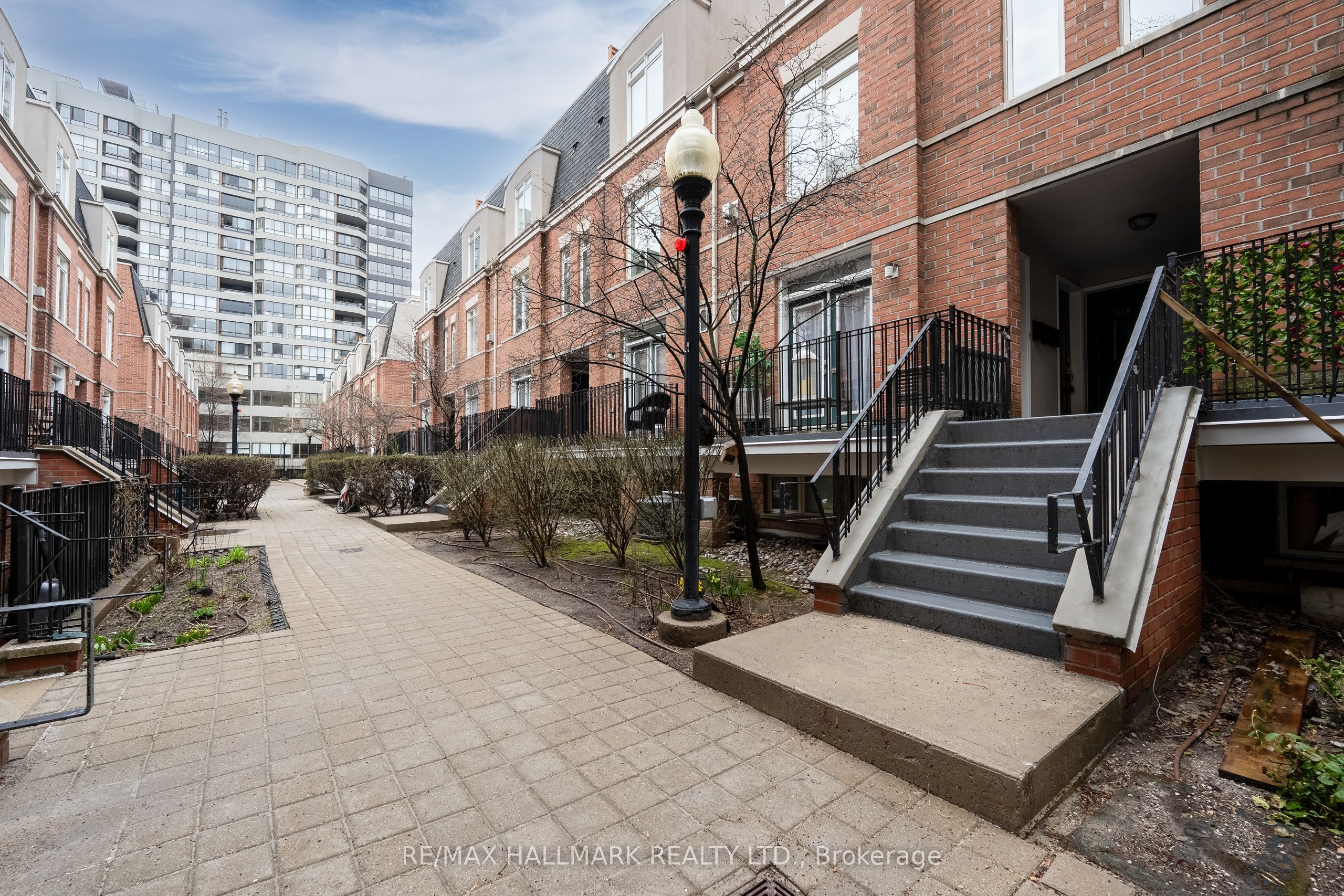 415 Jarvis Street 214