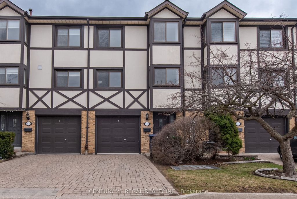 Photo of 4 Bradbrook Road #5, Toronto, ON M8Z 5V3 (MLS # W12968820)