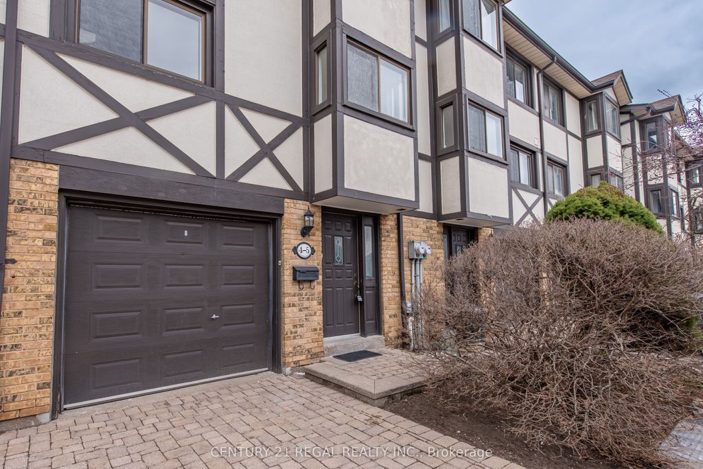 Photo of 4 Bradbrook Road #5, Toronto, ON M8Z 5V3 (MLS # W12968820)