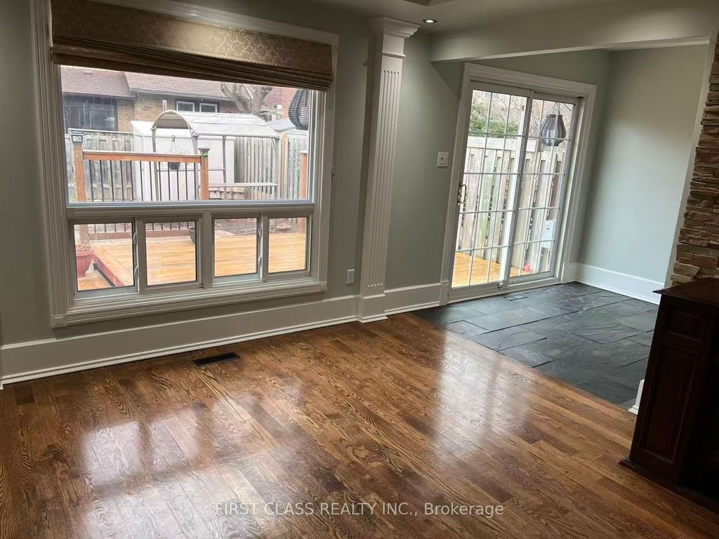 Photo of 2222 Munn's Avenue, Oakville, ON L6H 3M8 (MLS # W12956562)