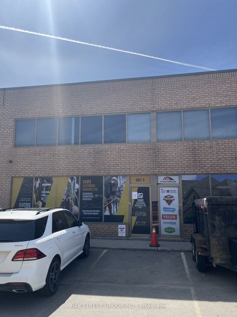 94 Kenhar Drive 6 Toronto ON M9L 1N2