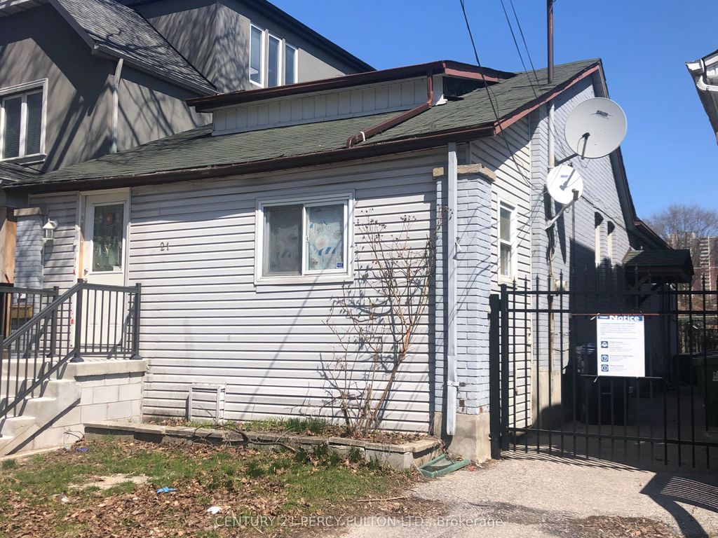 Photo of 21 Eastdale Avenue, Toronto, ON M4C 4Z8 (MLS # E12976416)