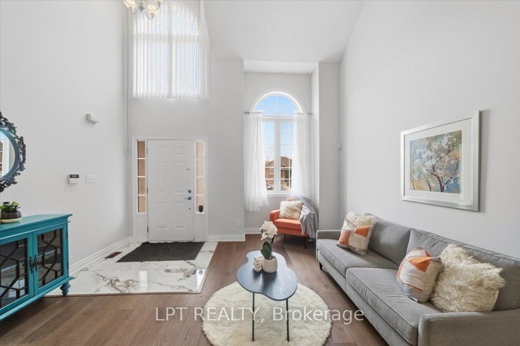 Photo of 48 Nashville Circle, Hamilton, ON L8G 5H2 (MLS # X13022686)