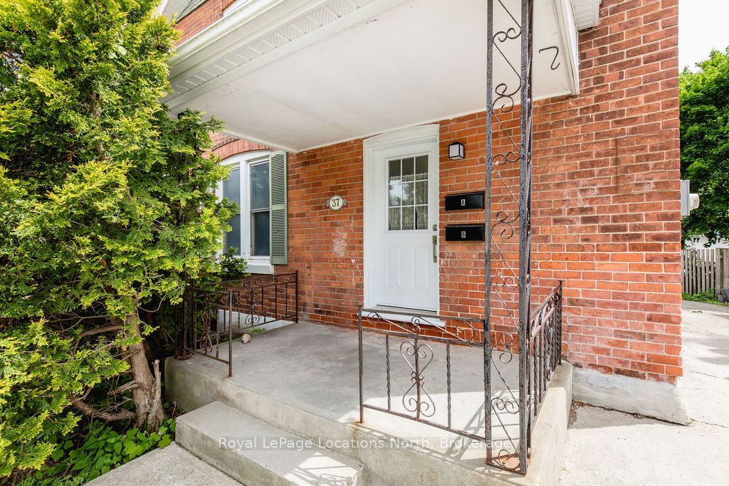 Photo of 37 Ross Street, Barrie, ON L4N 1G1 (MLS # S12802322)