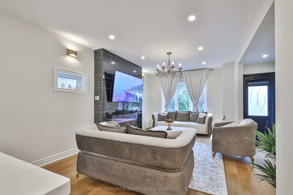 Photo of 1 Wanless Crescent, Toronto, ON M4N 3B6 (MLS # C12393961)