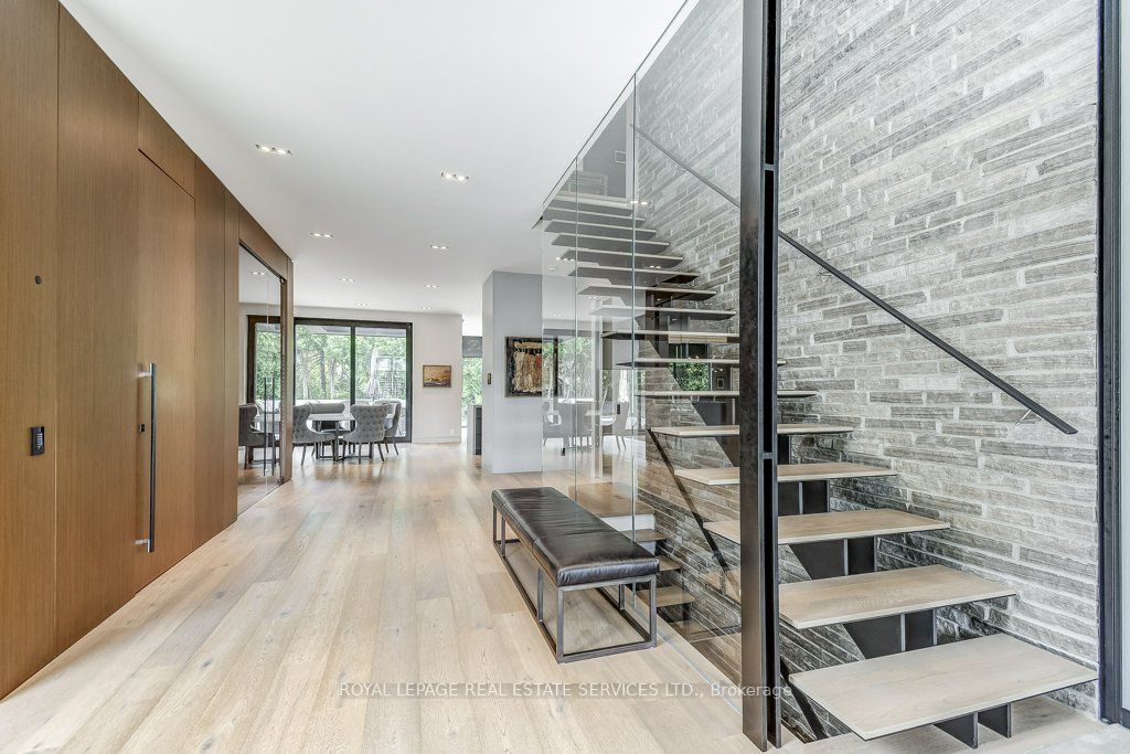 144 Sparling Court