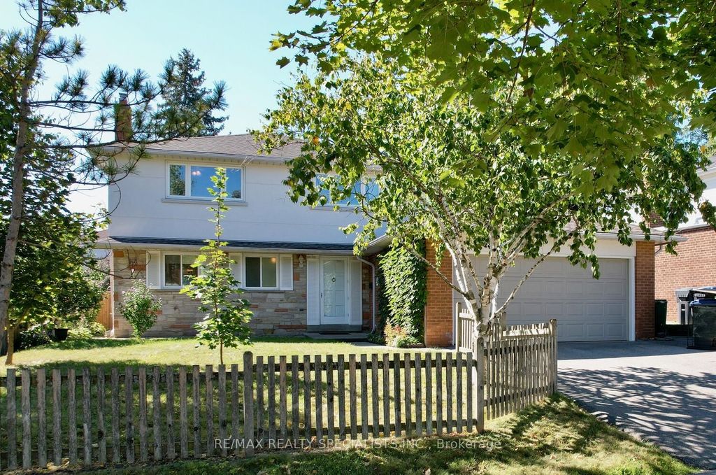 Photo of 2312 Homelands Drive, Mississauga, ON L5K 1G6 (MLS # W12906666)