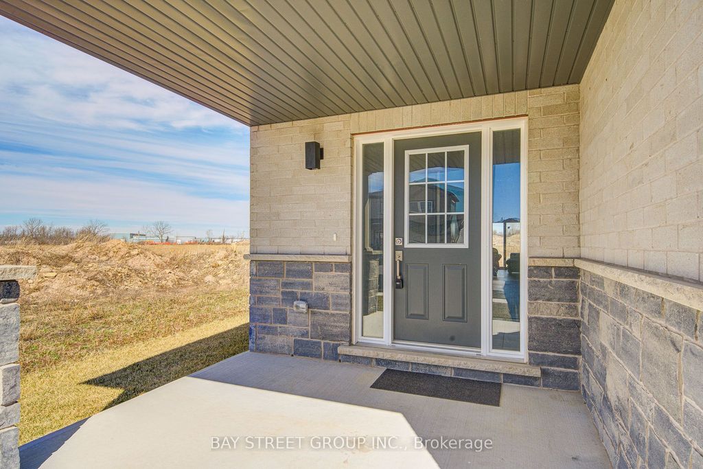 Photo of 39 Meadowlark Drive, Port Colborne, ON L3K 6E3 (MLS # X12869268)