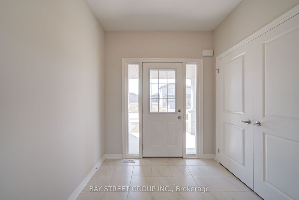 Photo of 39 Meadowlark Drive, Port Colborne, ON L3K 6E3 (MLS # X12869268)