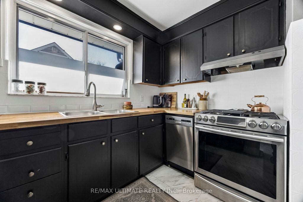 Photo of 64 Hart Avenue, Toronto, ON M1K 3H4 (MLS # E12935498)