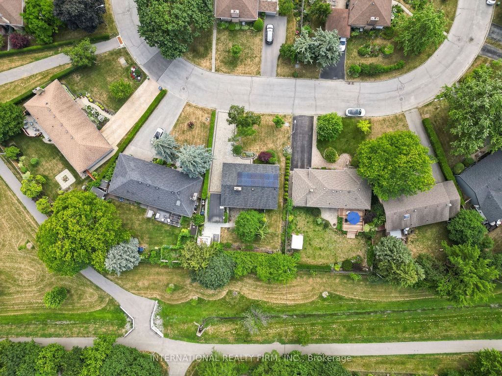 Photo of 27 Treadgold Crescent, Toronto, ON M3A 1X1 (MLS # C12287229)