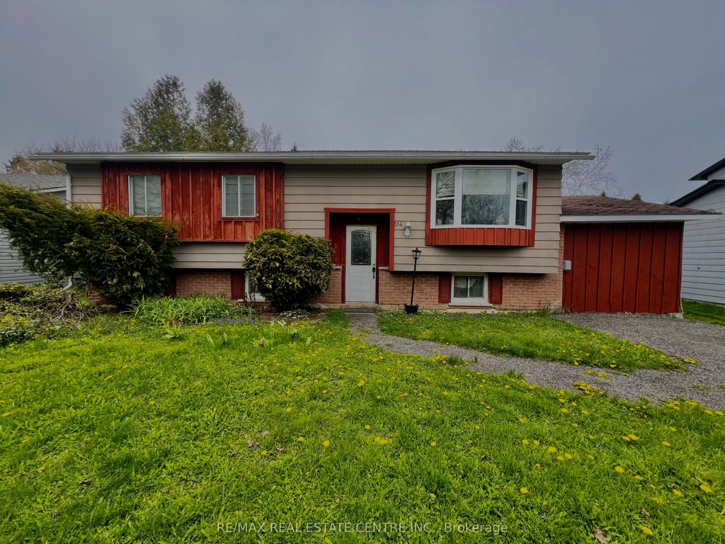 Photo of 514 Monica Court, Shelburne, ON L9V 3A3 (MLS # X13137122)