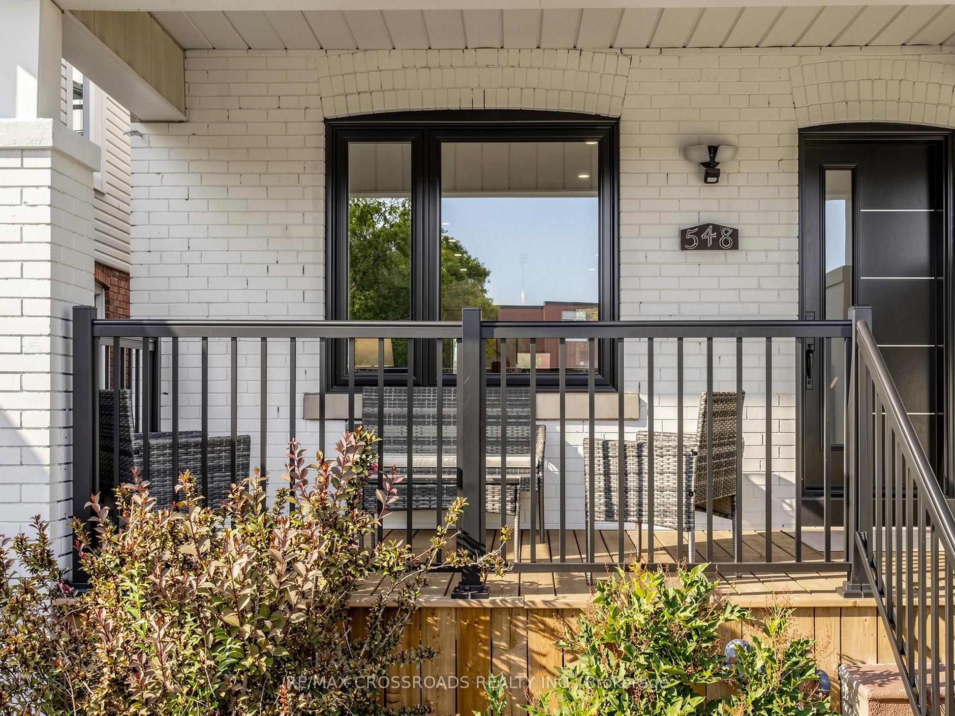 548 Glebeholme Boulevard