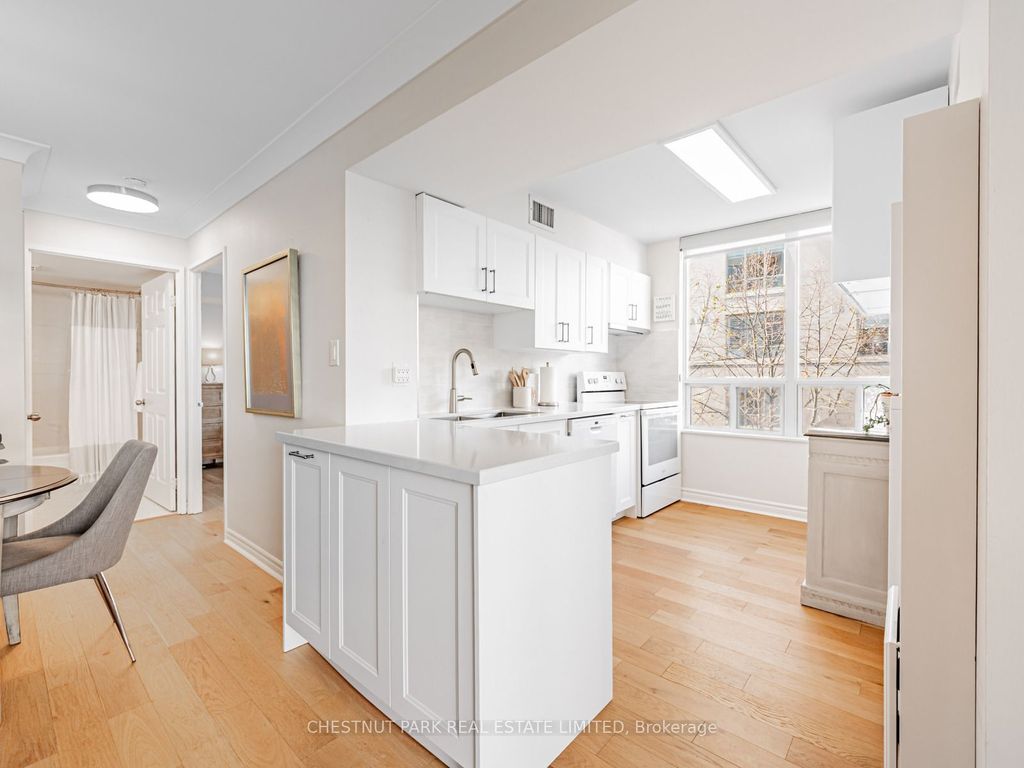 Photo of 253 Merton Street #505, Toronto, ON M4S 1A7 (MLS # C12617416)