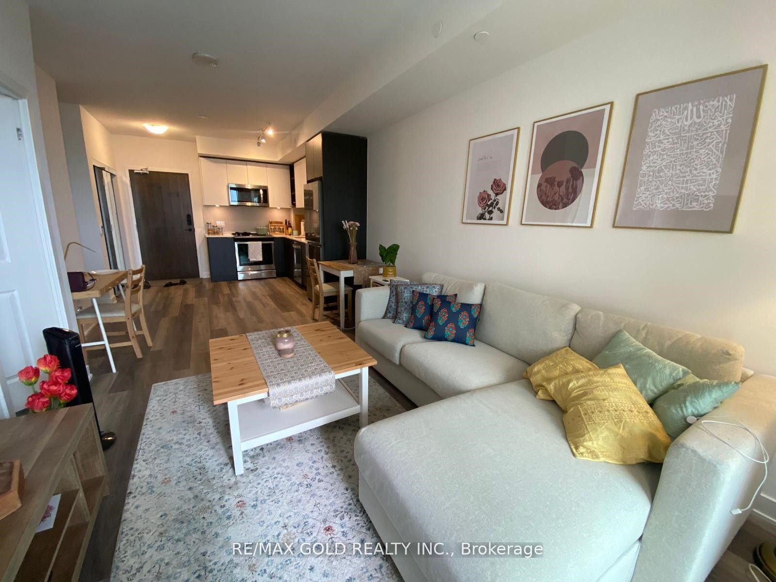 100 Eagle Rock Way 801