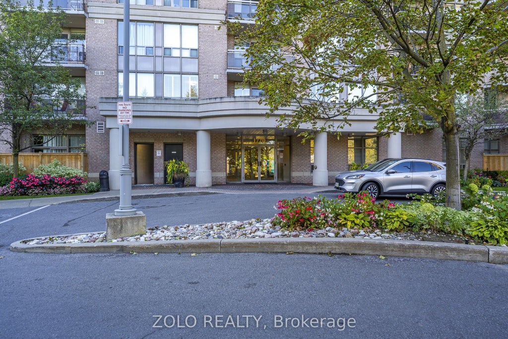 Photo of 1720 EGLINTON Avenue E #107, Toronto, ON L4W 5R2 (MLS # C13834406)