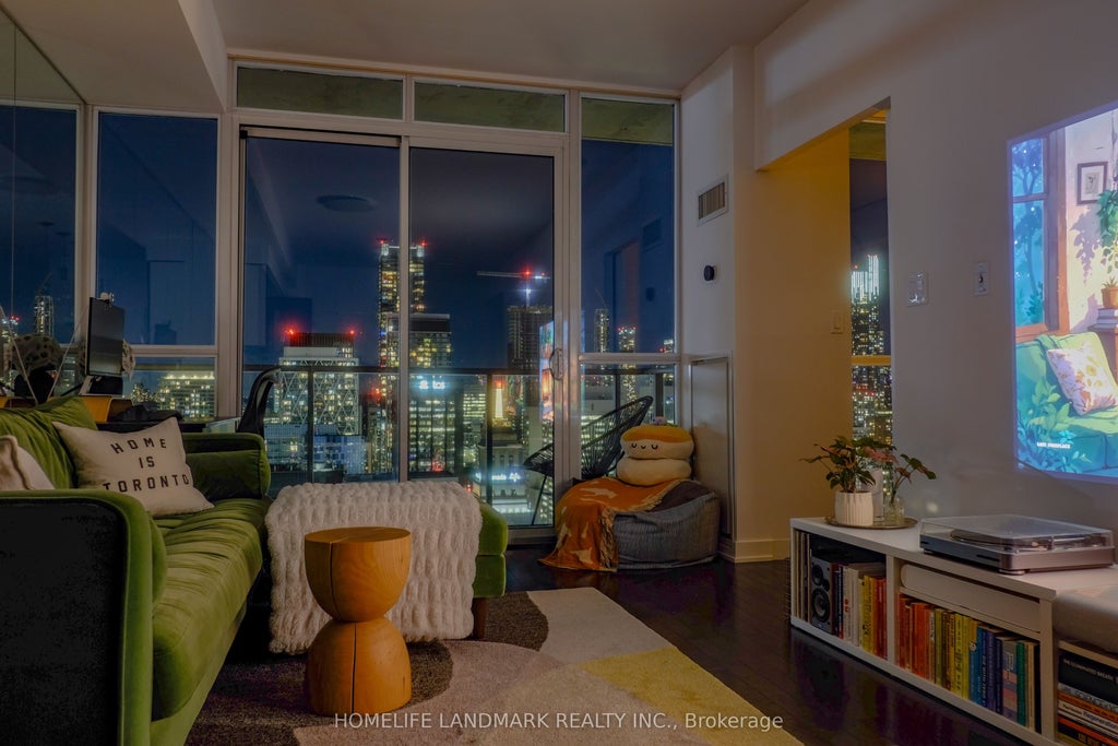 Photo of 126 Simcoe Street #3306, Toronto, ON M5H 4E6 (MLS # C13885736)