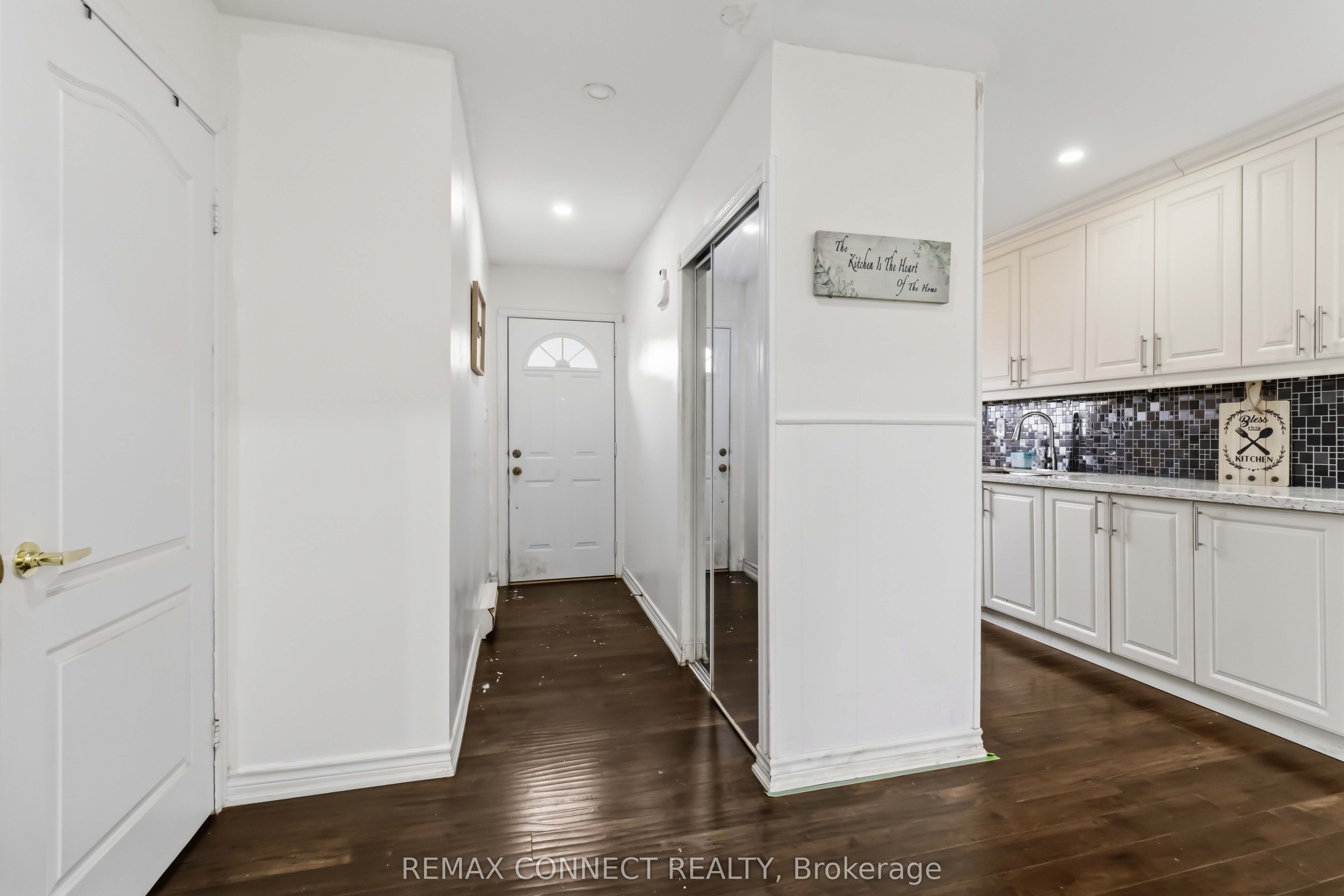 11 Grantbrook Court