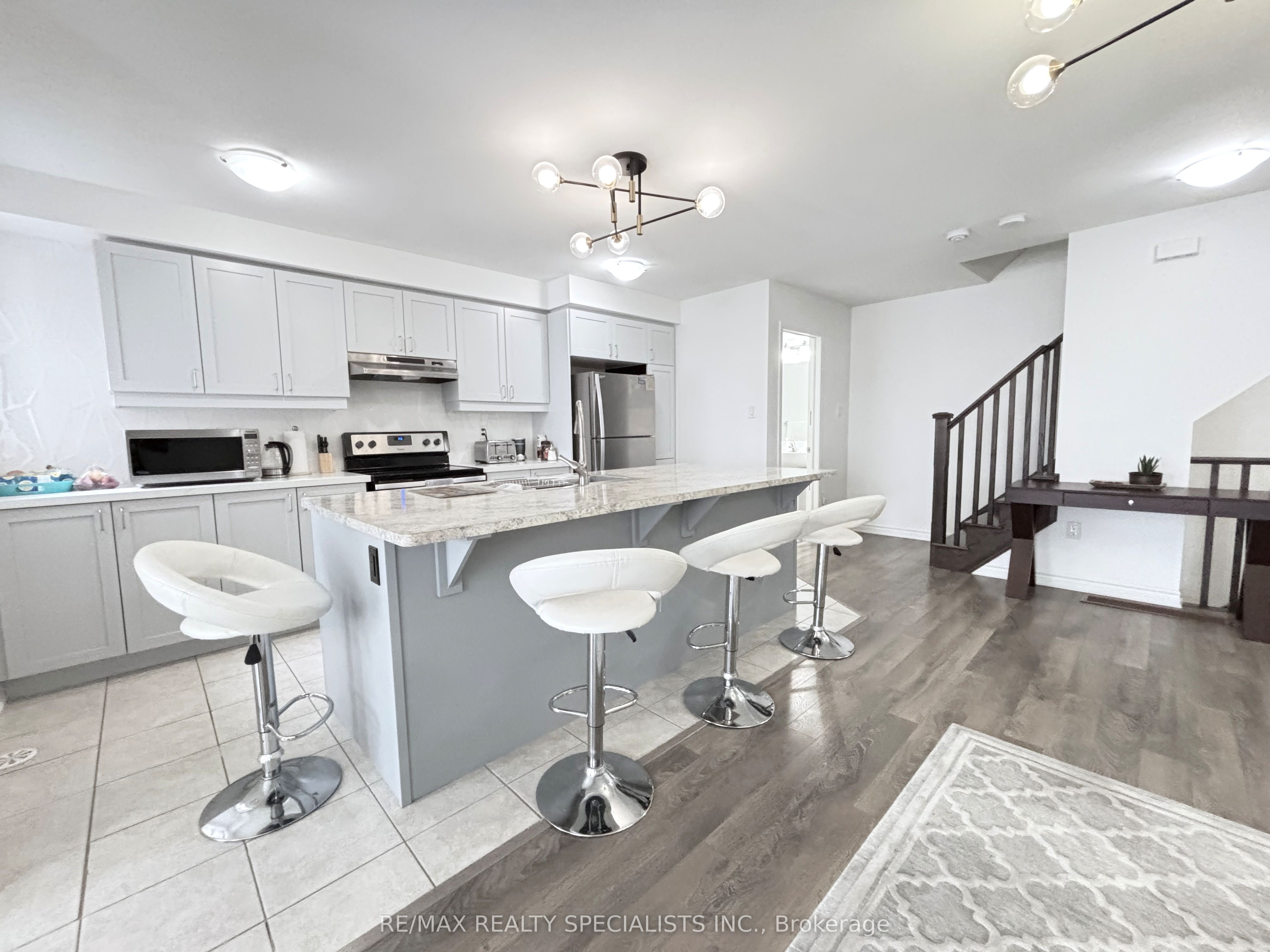 1578 Leblanc Court
