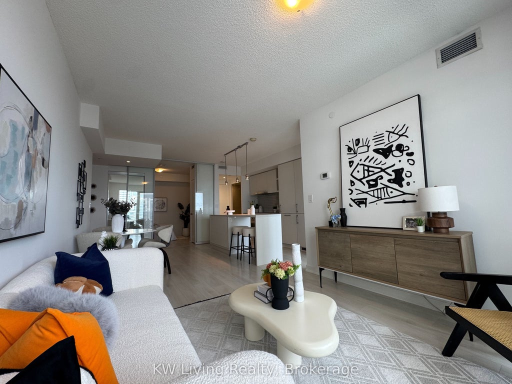 Photo of 100 Harbour Street #5006, Toronto, ON M5J 0B5 (MLS # C13818512)