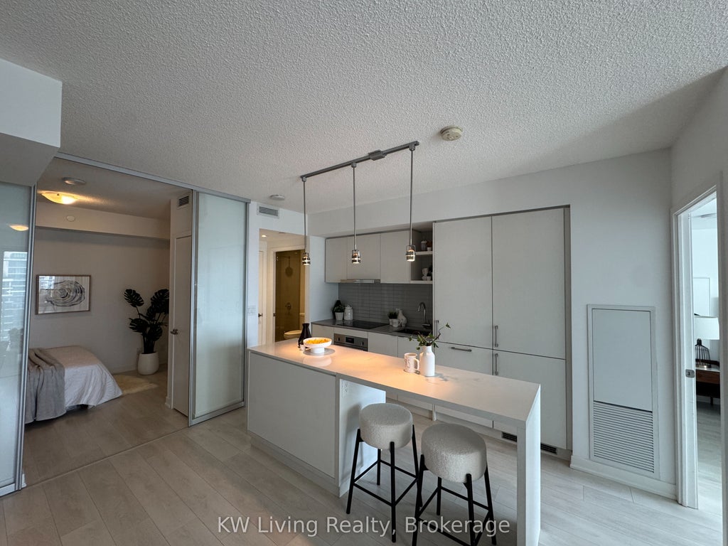 Photo of 100 Harbour Street #5006, Toronto, ON M5J 0B5 (MLS # C13818512)