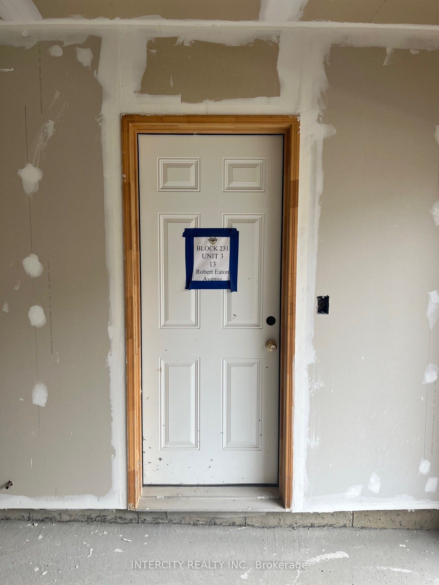13 Robert Eaton Avenue (Block 231 Unit 3)