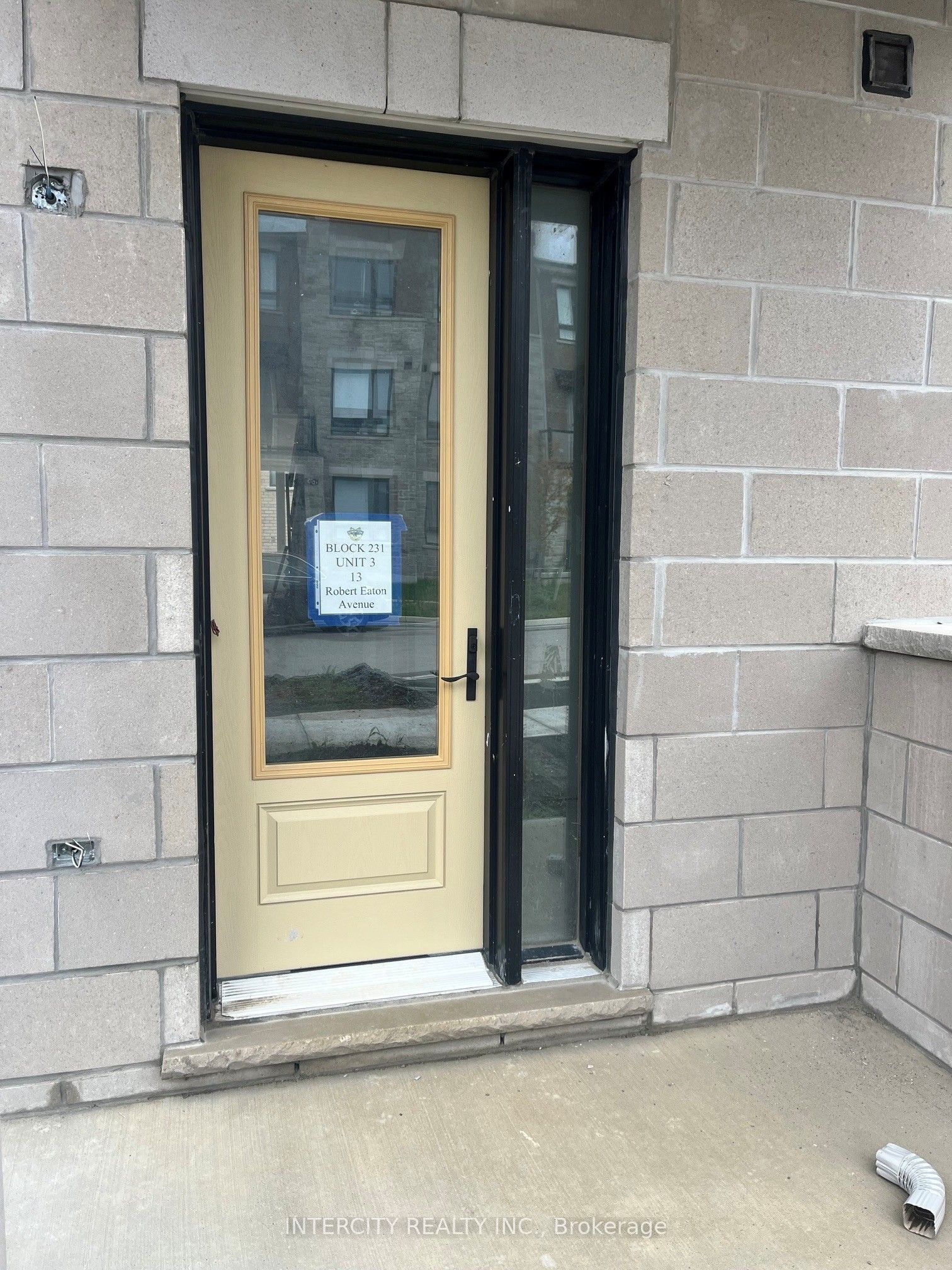 13 Robert Eaton Avenue (Block 231 Unit 3)
