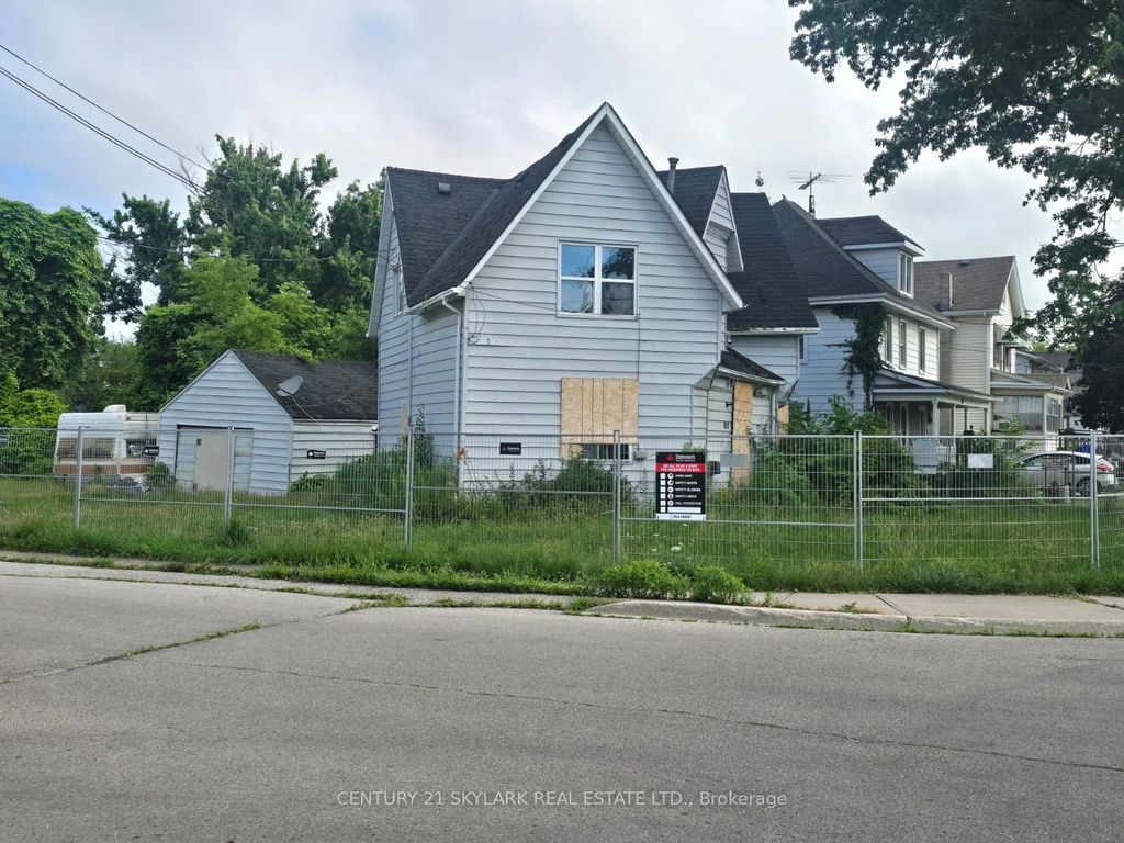 Photo of 702 Cedar Street, Haldimand, ON N1A 2J8 (MLS # X13538722)