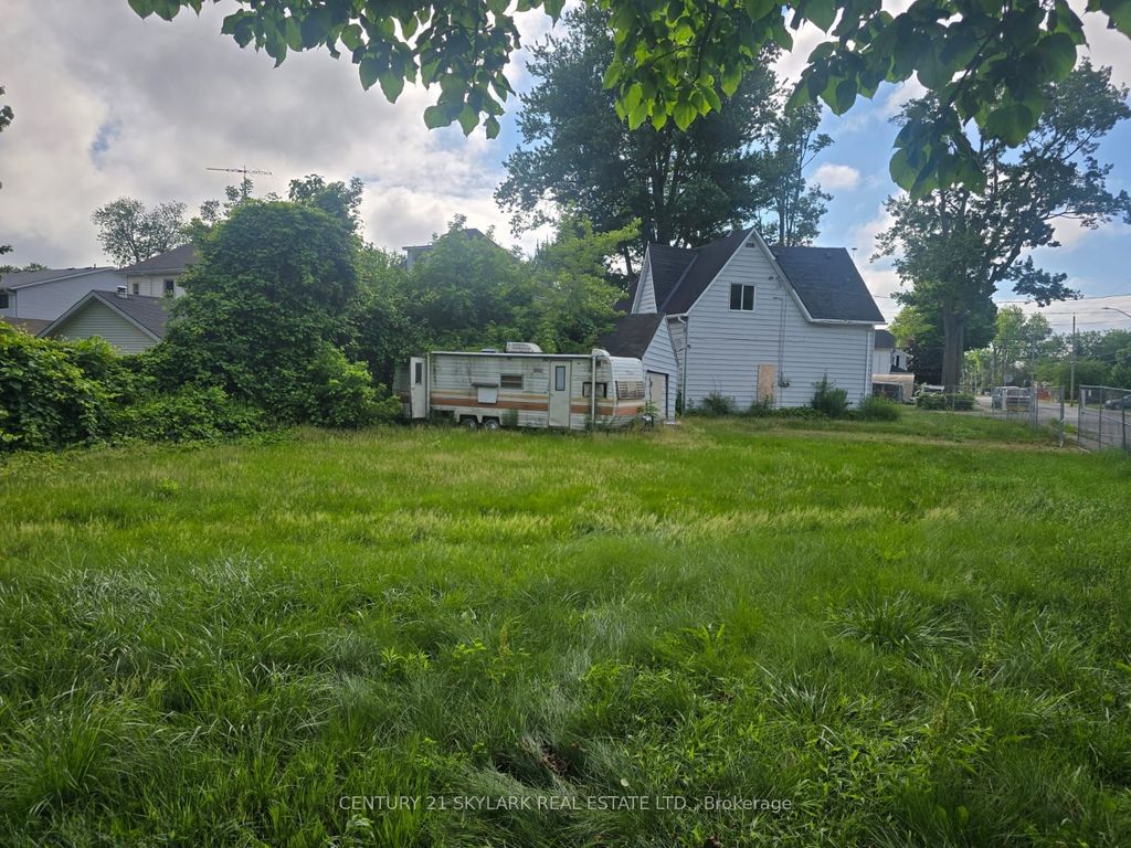 Photo of 702 Cedar Street, Haldimand, ON N1A 2J8 (MLS # X13538722)