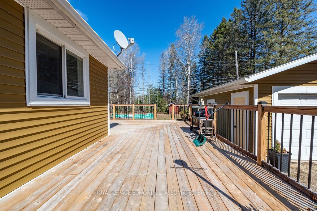 Photo of 32926 Highway 17 Highway E, Deep River, ON K0J 1P0 (MLS # X13023222)