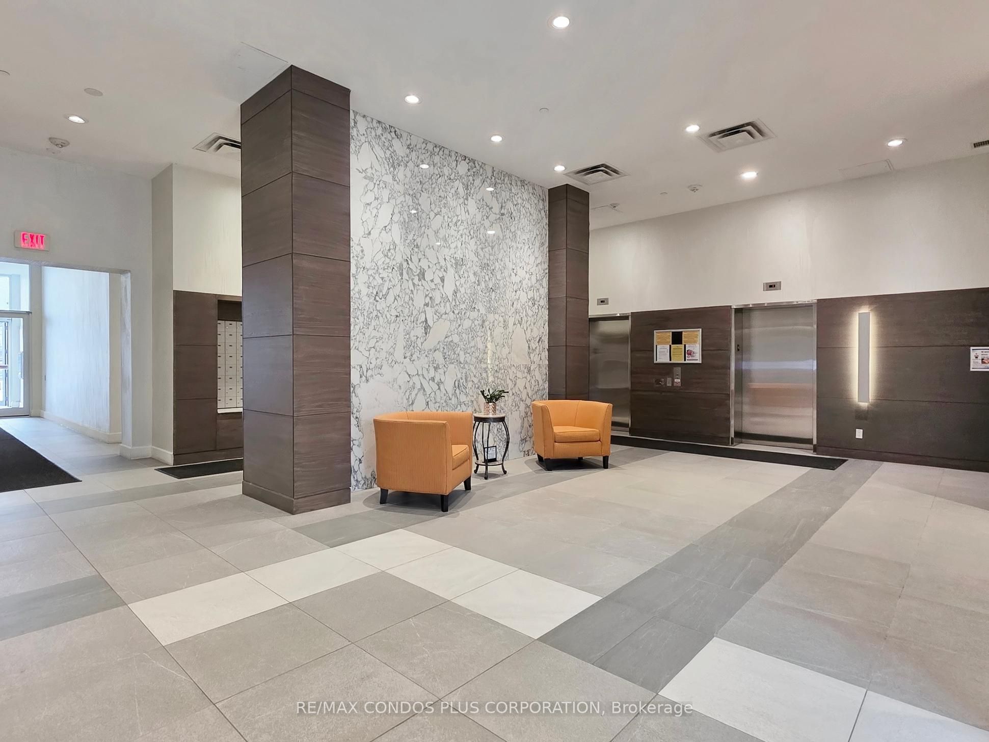 2055 Danforth Avenue 605